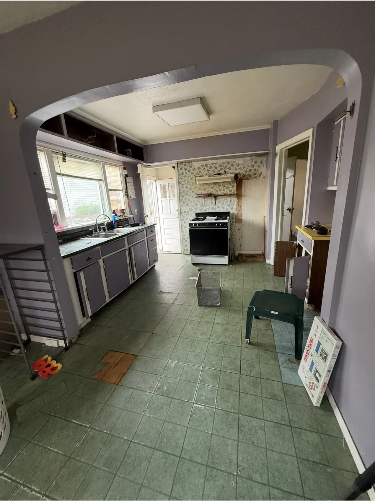 Kitchen before renovation